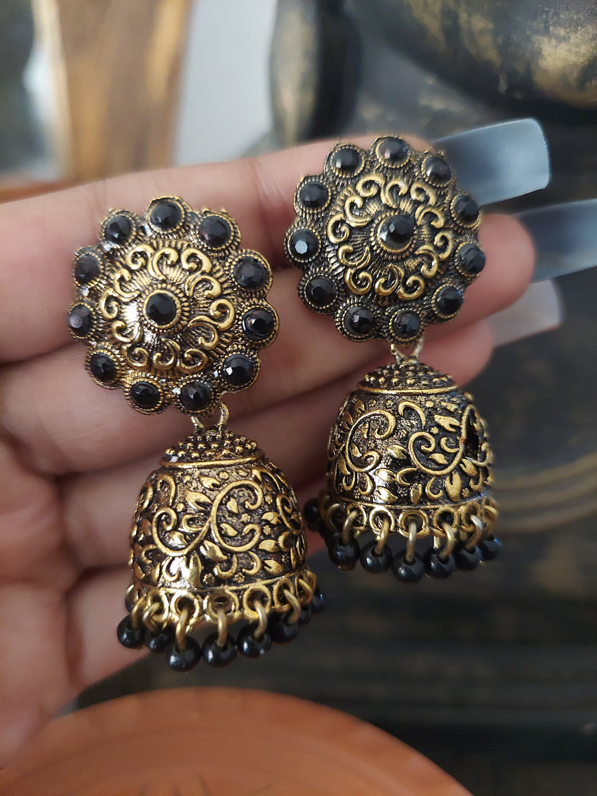 Black antique jhumka