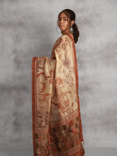 Mattri Elegant Cream Tussar Silk Saree with Deep Orange Border – Classic & Festive Ethnic Drape