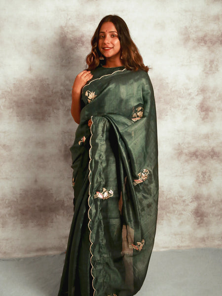 Shyamneel Elegant Bottle Green Tussar Silk Saree – Rich & Traditional Ethnic Wear for Festive Elegance