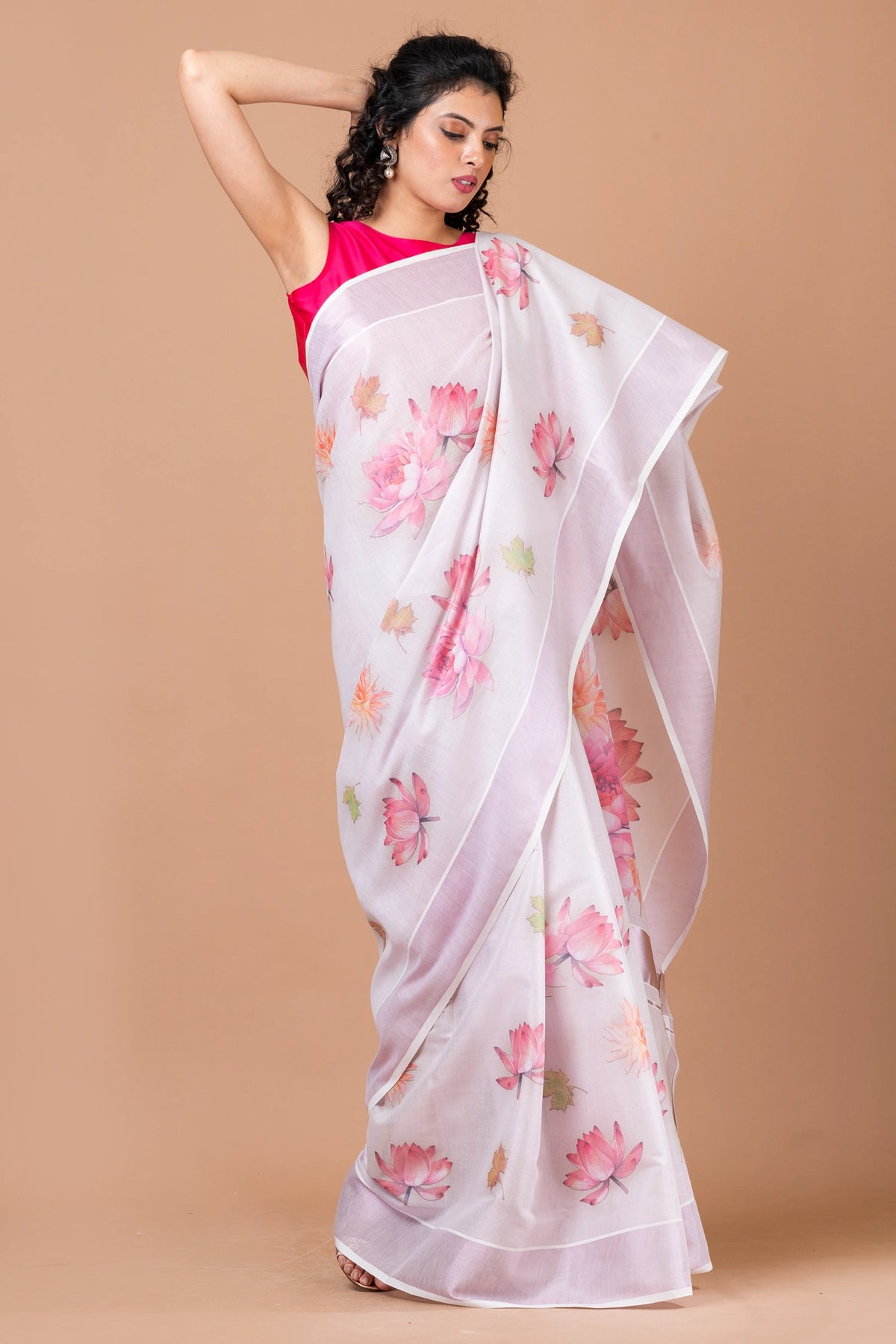 Verdant vignette White Kasavu Saree Traditional Kerala Style Ethnic Wear for Women