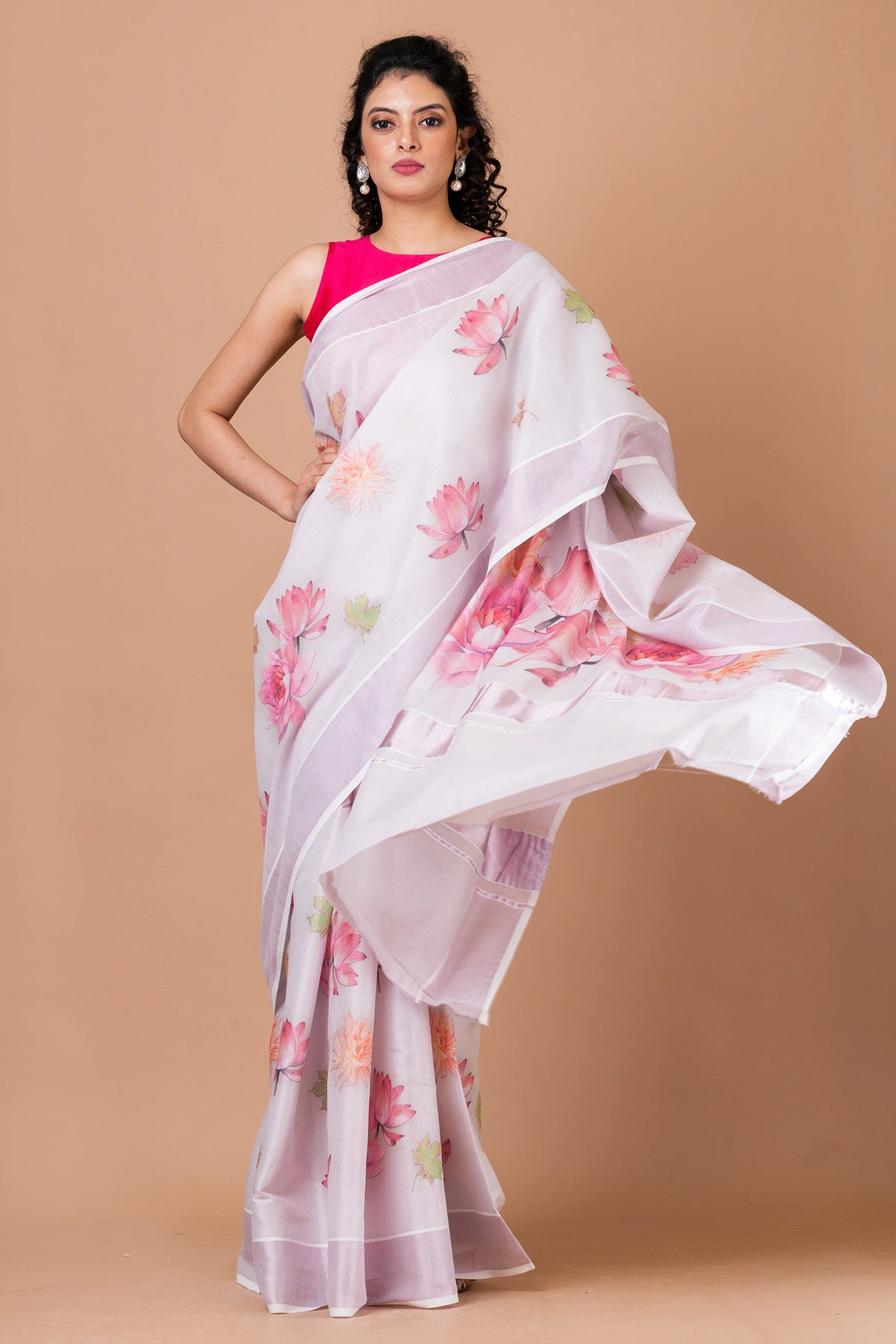 Verdant vignette White Kasavu Saree Traditional Kerala Style Ethnic Wear for Women