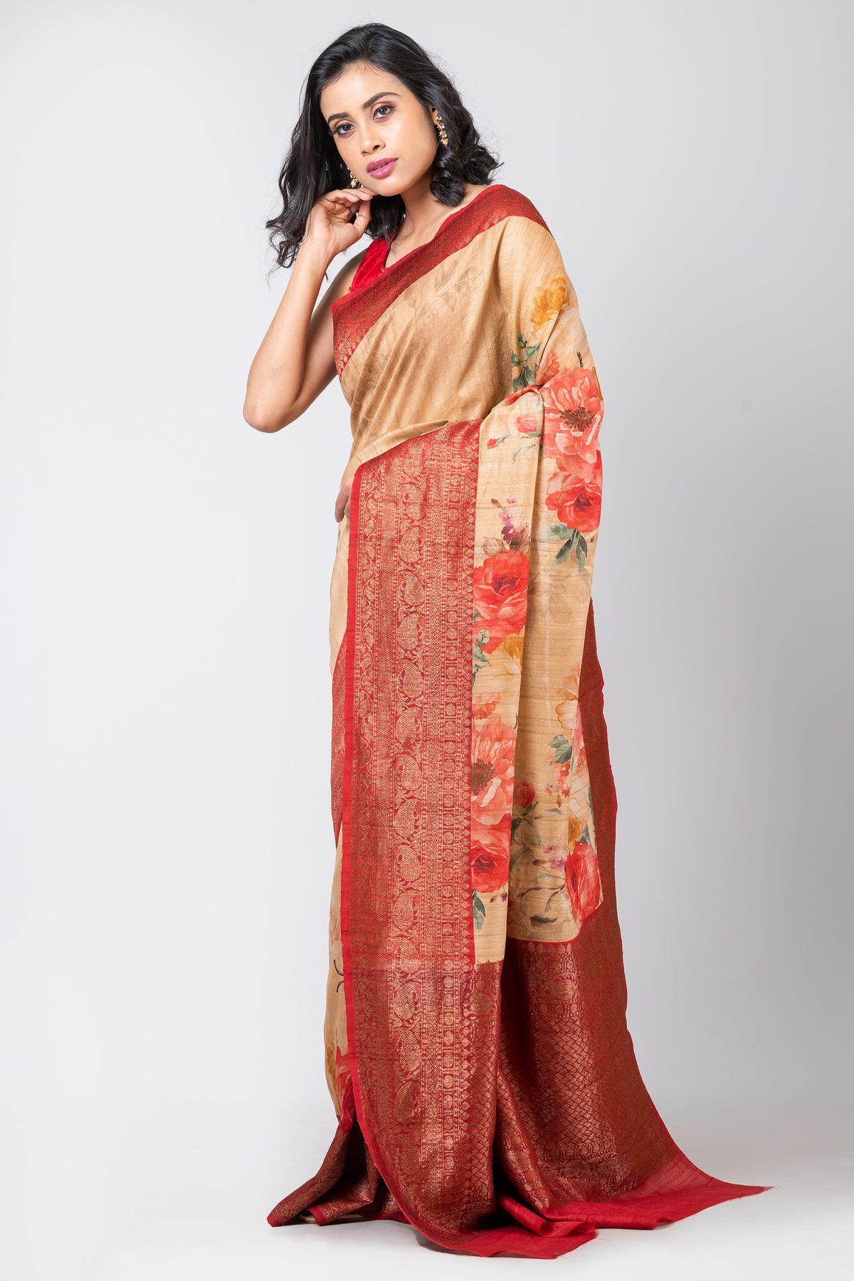 Graceful blossom Off White and Red Tussar Banarasi Saree for Festive & Wedding Wear