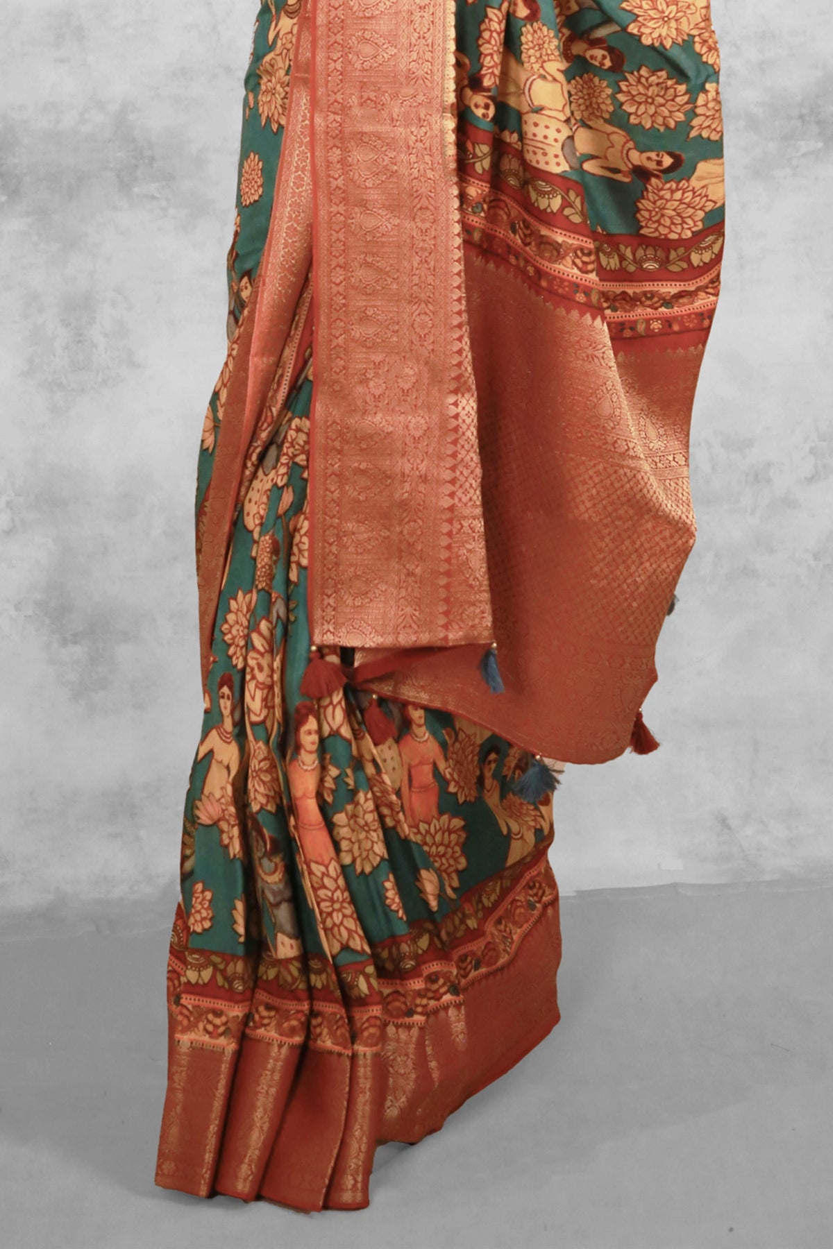 Figurative charms Classic Peacock Green Chanderi Saree with Lightweight Zari Draping