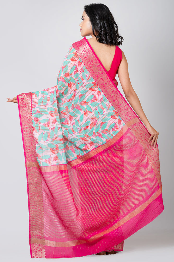 Intricate Leaves Harmony