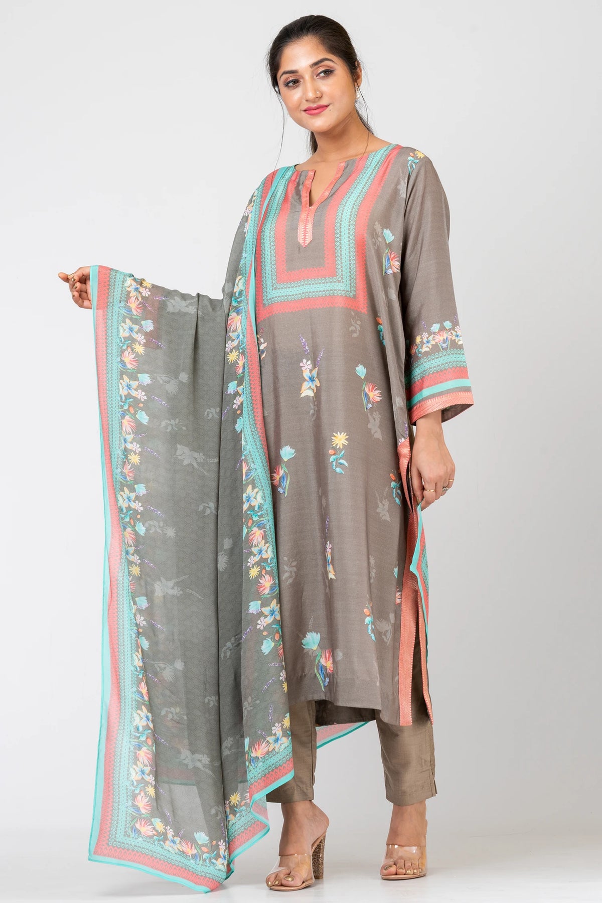 Posy Medley Elegant Grey Chanderi Kurta Set with Pants & Chiffon Dupatta