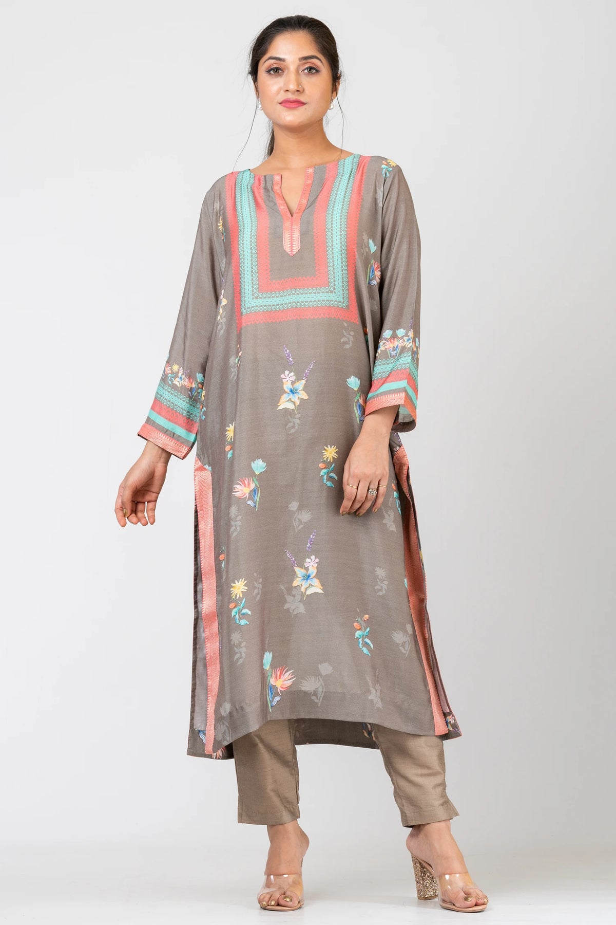 Posy Medley Elegant Grey Chanderi Kurta Set with Pants & Chiffon Dupatta