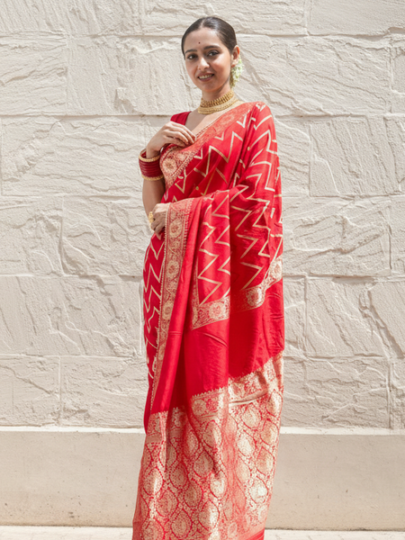 Rajmohini banarasi Elegant Red Khaddi Woven Saree with Traditional Zari Border