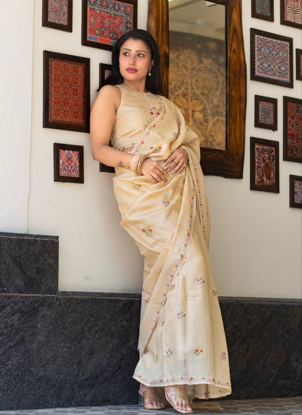 Onakka Designer Cream Tussar Saree – Timeless Minimal Festive Wear Saree