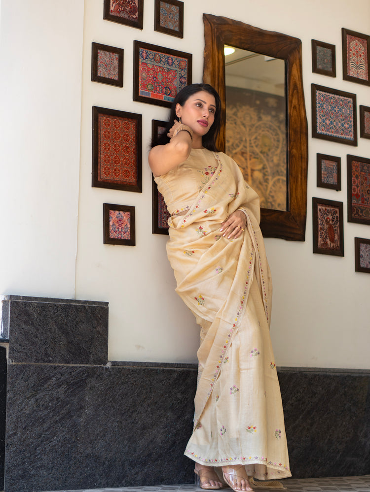 Designer Cream Tussar Saree – Timeless Minimal Festive Wear Saree