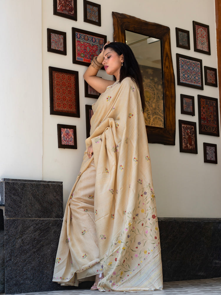Designer Cream Tussar Saree – Timeless Minimal Festive Wear Saree