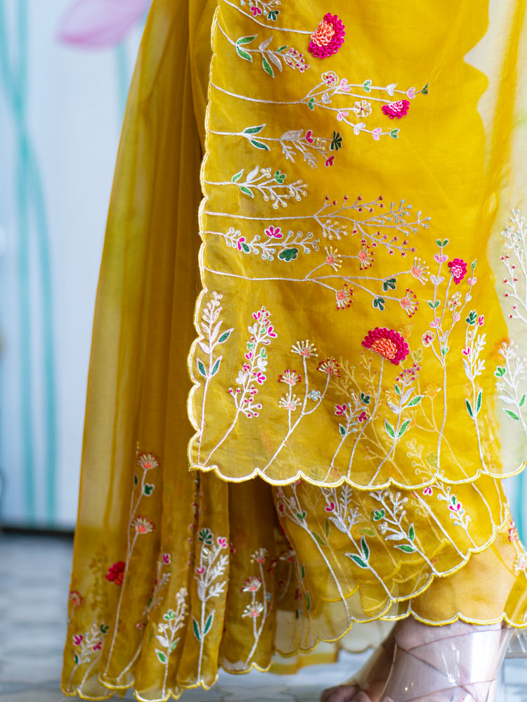 Stylish Yellow Organza Saree with Modern Elegant Look