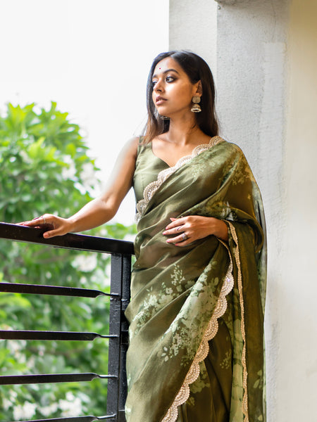 OPAL Premium Floral Tissue Organza Saree with Lace Border & Lightweight Draping Elegance
