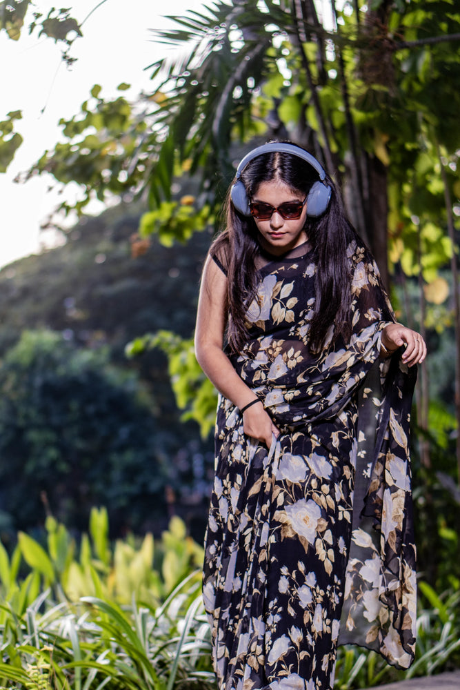 Black Floral Elegance