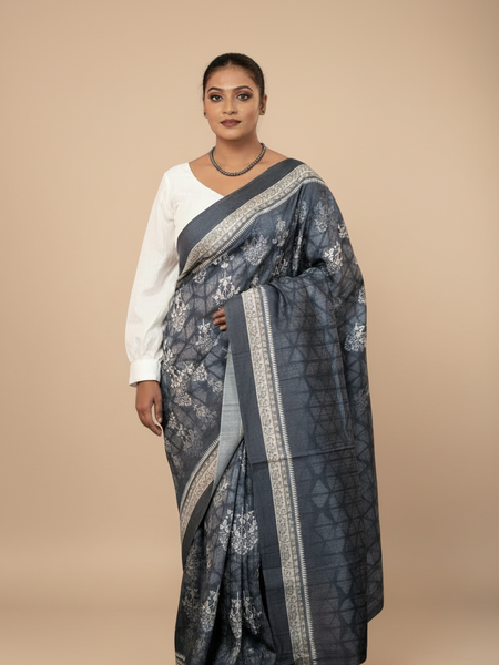 Neel Elegant Blue Tussar Silk Saree – Classic & Royal Ethnic Wear for Timeless Festive Styling
