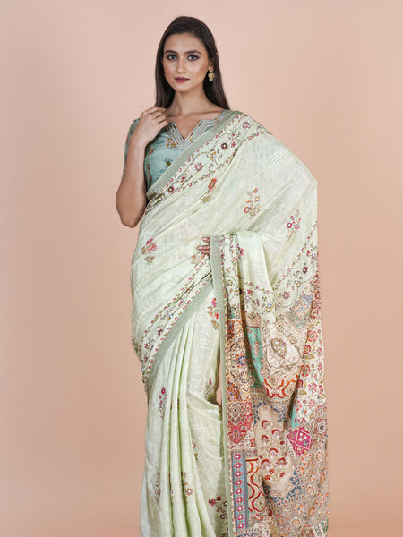 Vanya Classic Sea Green Crepe Saree – Minimal Elegant Draped Saree