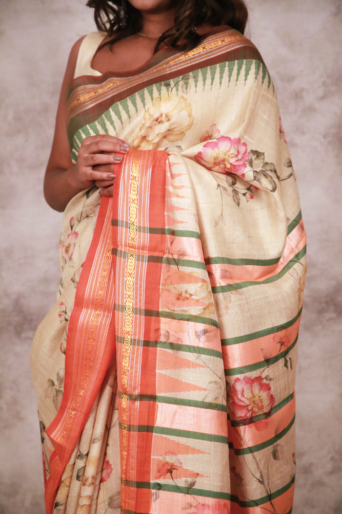 Crimson Peatals In The Wild