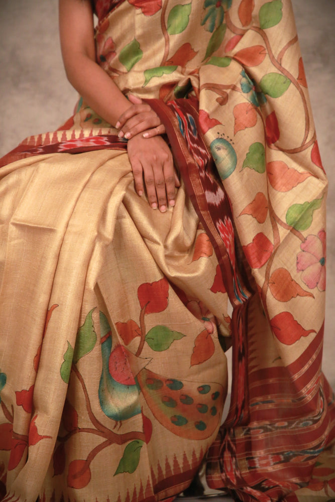 Classic Floral Charm