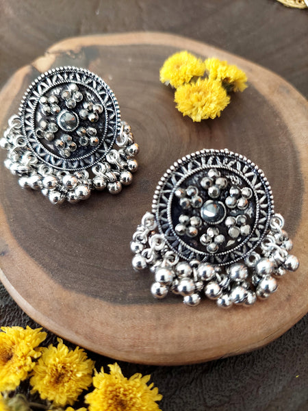 Round Antique Jewel