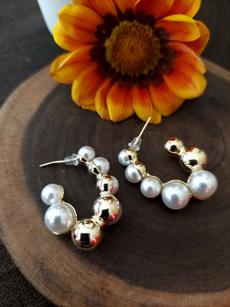 Half moon Jewel Traditional Inspired Half Circle Necklace with Pearl and Gold Beads