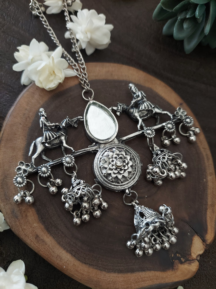 Chandelier Neck-piece