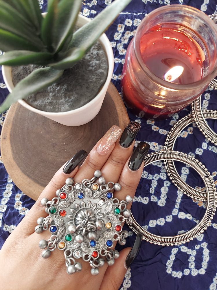 Antique multicolored Finger Ring