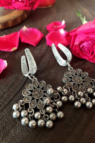 Antique Intricacy Jewel