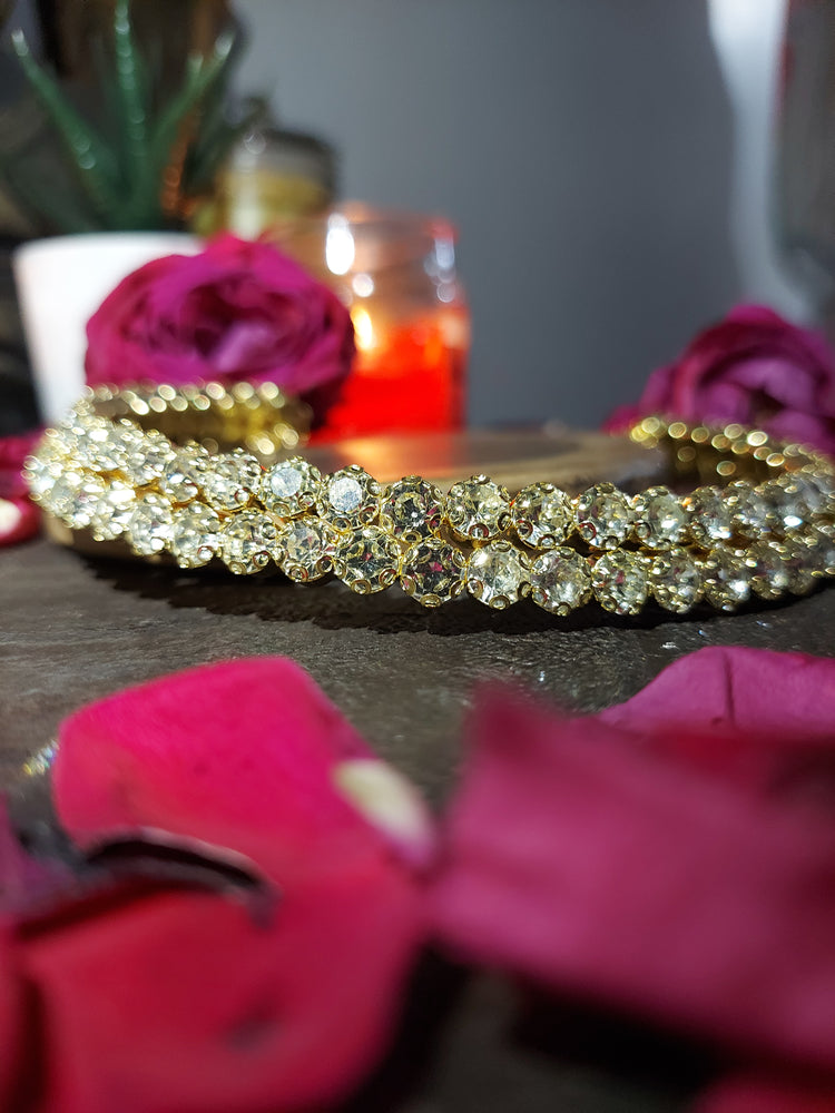 Gold finish stone choker