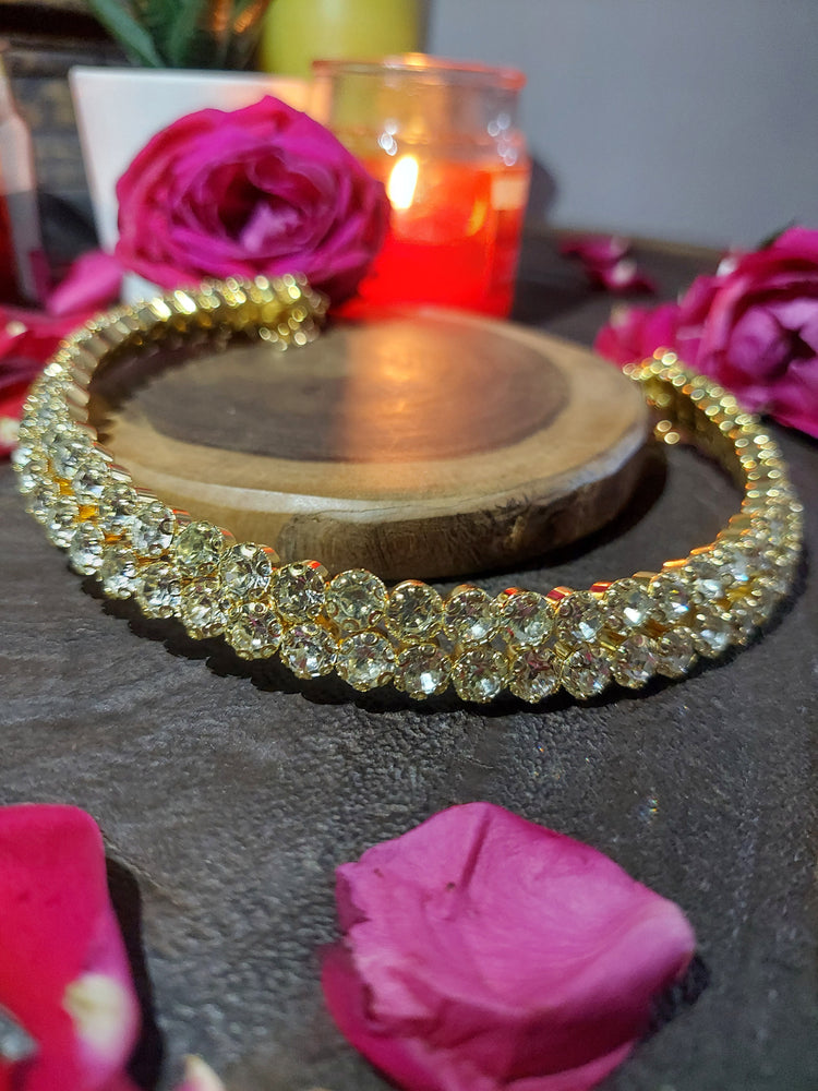 Gold finish stone choker