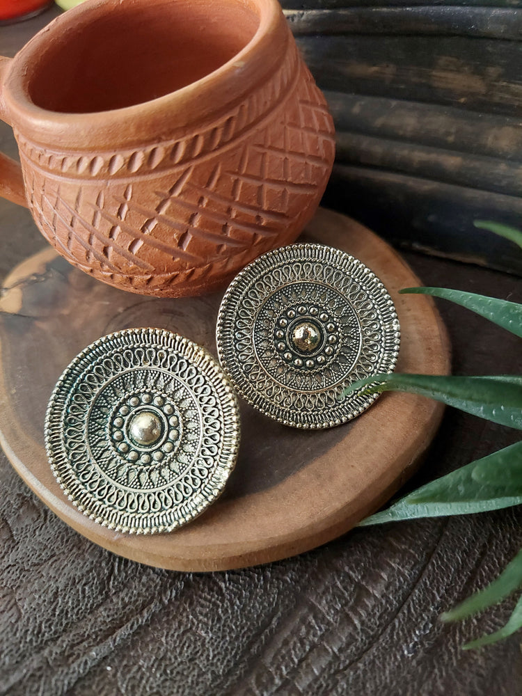 Antique finish jewel