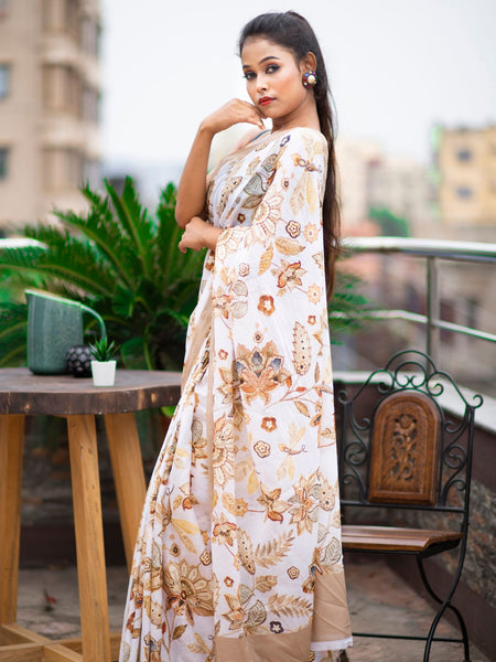 Shnaaya Women's White Mulmul Saree with Botanical Foliage Print