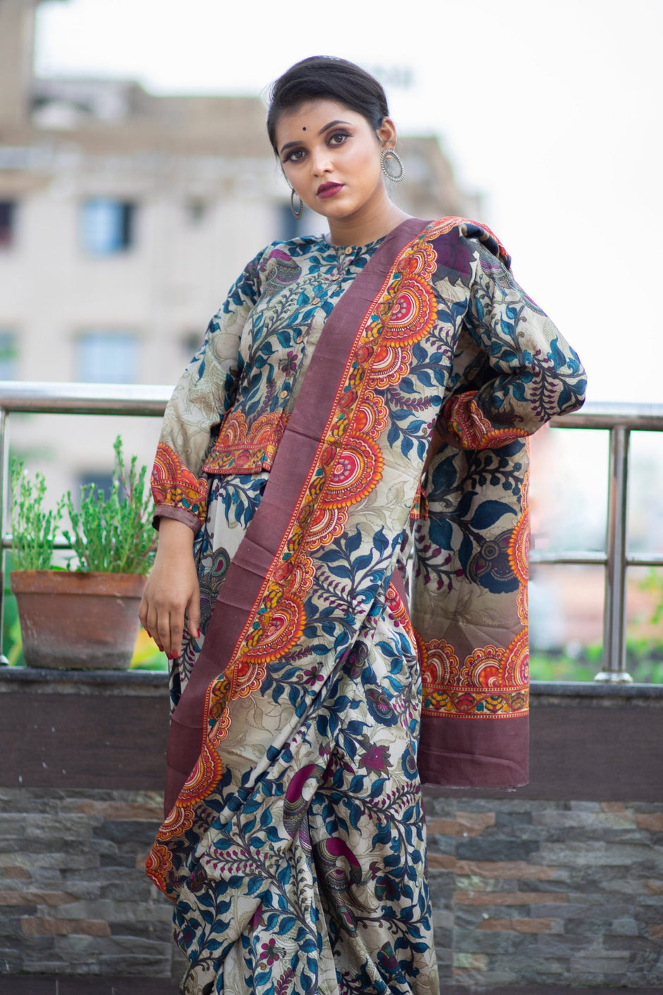 Indiloom | Shop latest Chanderi, Silk, Organza, Mul sarees