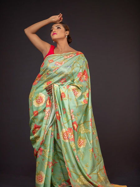 Kaamna | Light Green Chanderi Saree with Golden Zari Weaving